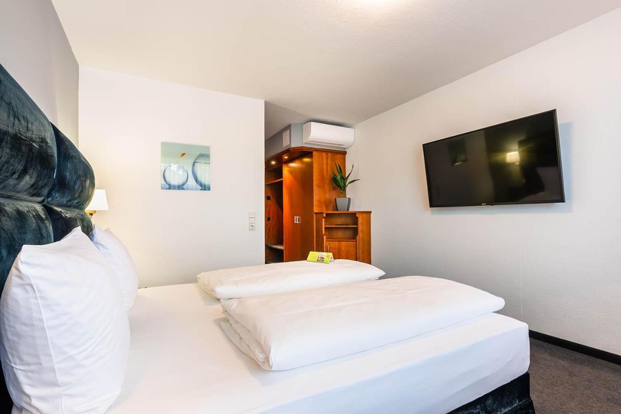 Hotel Frechener Hof ภายนอก รูปภาพ