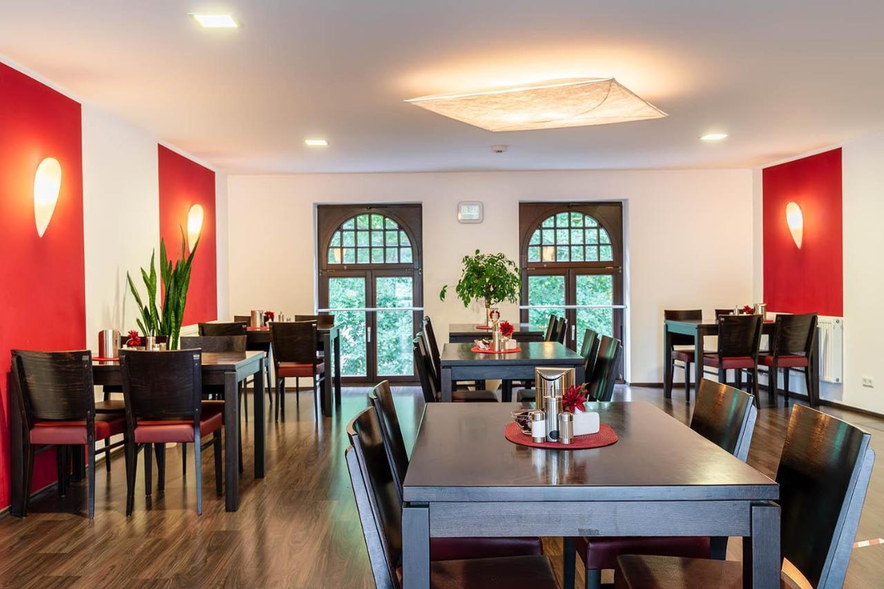Hotel Frechener Hof ภายนอก รูปภาพ