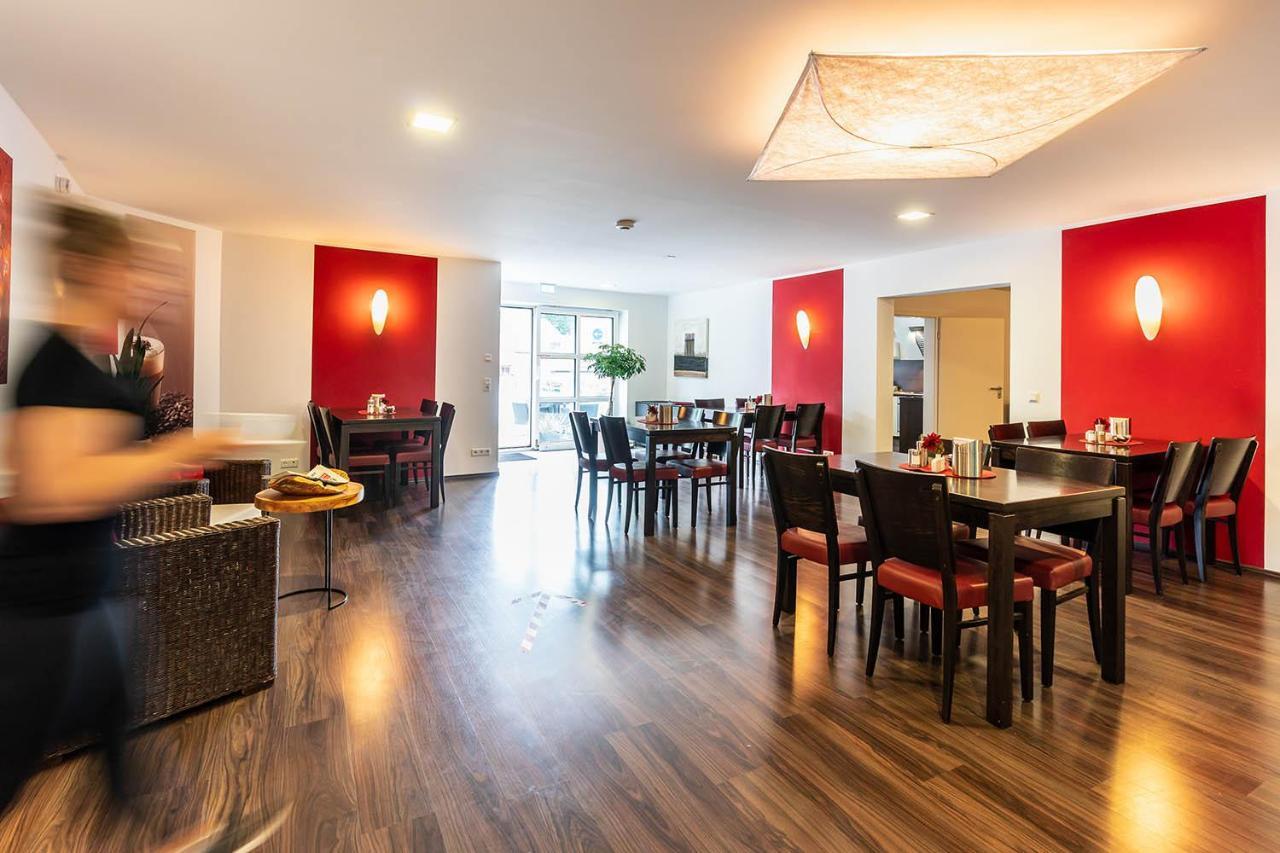 Hotel Frechener Hof ภายนอก รูปภาพ